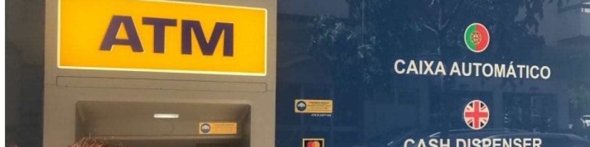 Pagamento de comissões nas caixas ATM? Culpa pode ser do seu cartão