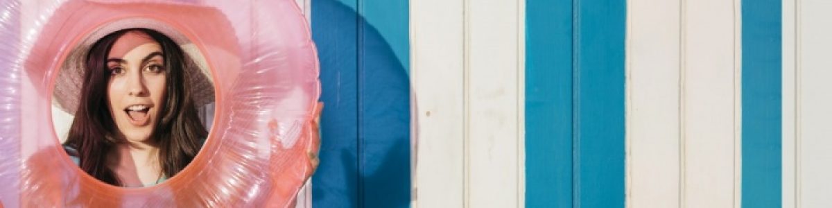Os gadgets e acessórios que não lhe podem faltar este verão