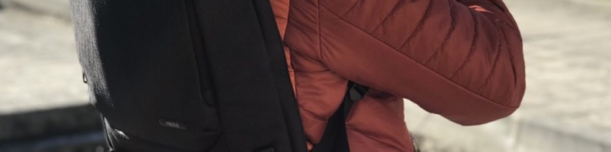 Mochila Ravenn Compact da Prozis com ligação USB/micro USB