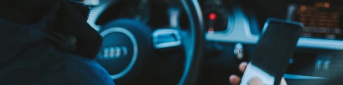 Multas por falar ao telemóvel a conduzir vão custar o dobro