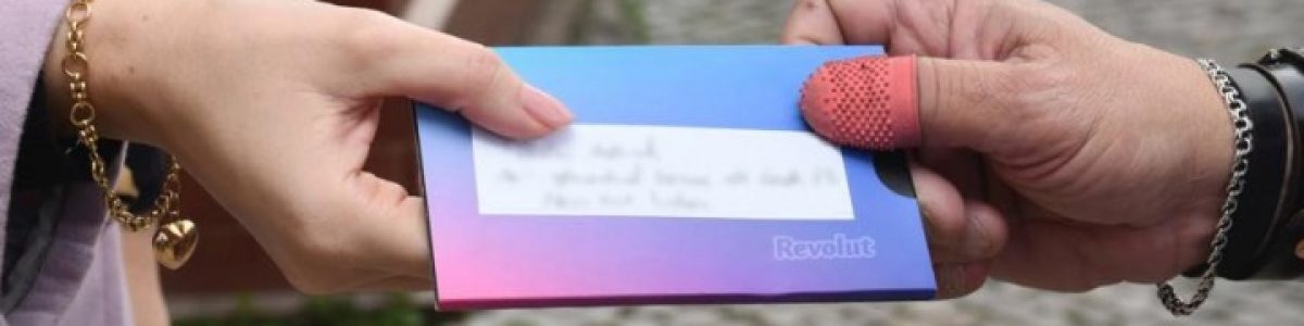 CTT vão começar a distribuir cartões Revolut