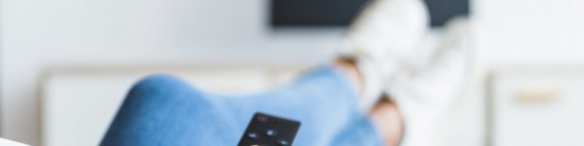 A sua TV ainda não é inteligente? Transforme-a com uma TV Box Android por pouco dinheiro