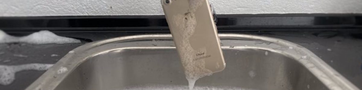 O seu smartphone caiu à água? Saiba como proceder…