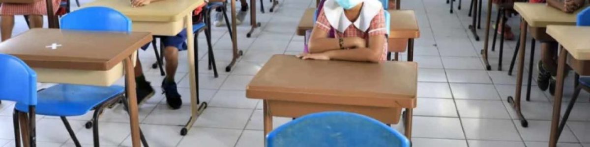 Sala de aula com 24 alunos! Como é que o coronavírus se propaga?