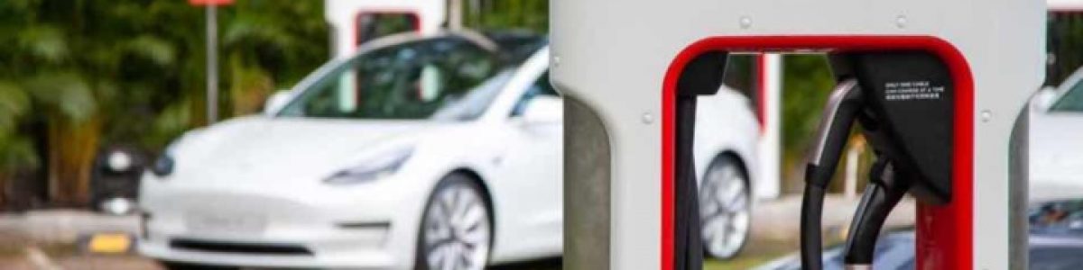 Tesla dá super avanço à concorrência no mercado dos elétricos