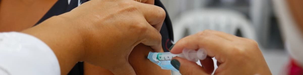 COVID-19: Tem mais de 60 anos? Agende já a sua vacina