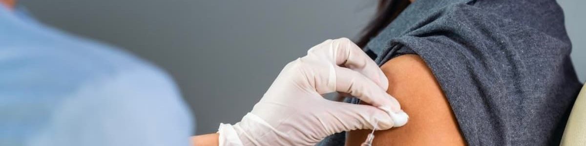 COVID-19: Pico de carga viral é semelhante entre vacinados e não vacinados