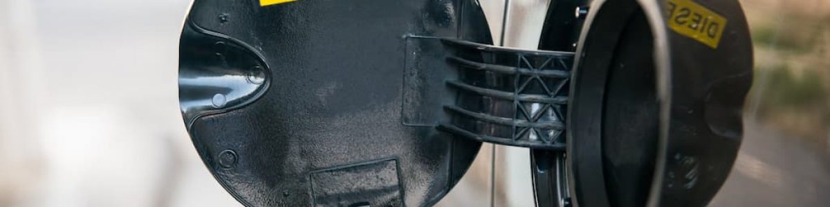 Gasóleo vai subir 14,5 cêntimos? Governo volta a adiar taxa de carbono