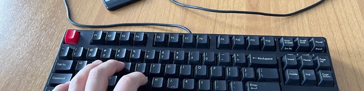 Este site pode ouvir e descobrir o que está a escrever no seu teclado mecânico