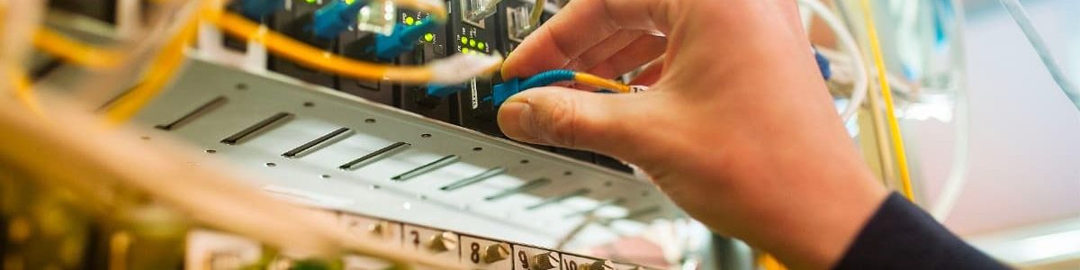 Americano insatisfeito com o seu fornecedor de Internet decidiu fazer-lhe concorrência
