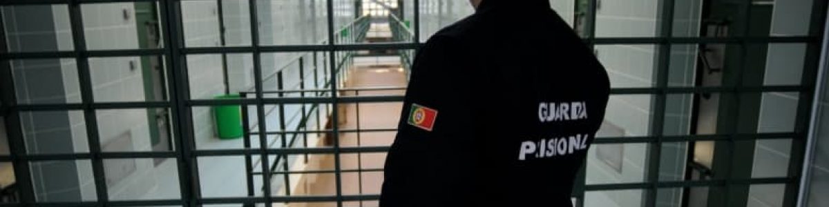 Prisão: Celas vão passar a ter telefones fixos para os presos
