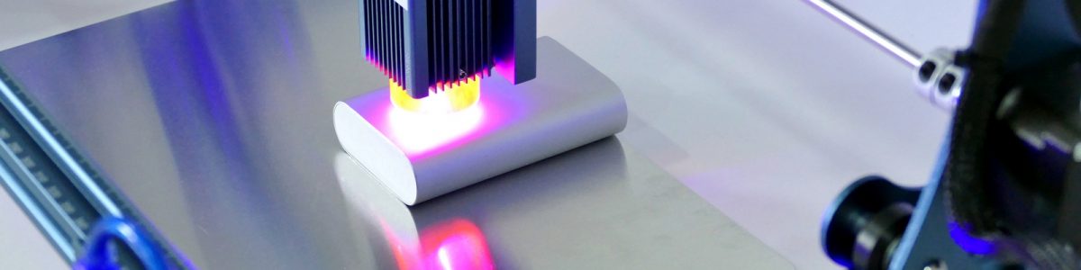 Transforme a sua criatividade em realidade com uma impressora 3D ou uma gravadora a laser