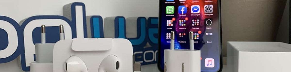 Apple é multada em 19,5 milhões de euros por não vender o iPhone com carregador