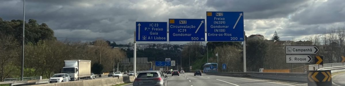 Circula na faixa do meio? Pode ser multado e ficar sem pontos na carta