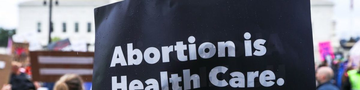 UE aprova iniciativa para que mulheres possam abortar em qualquer Estado-membro
